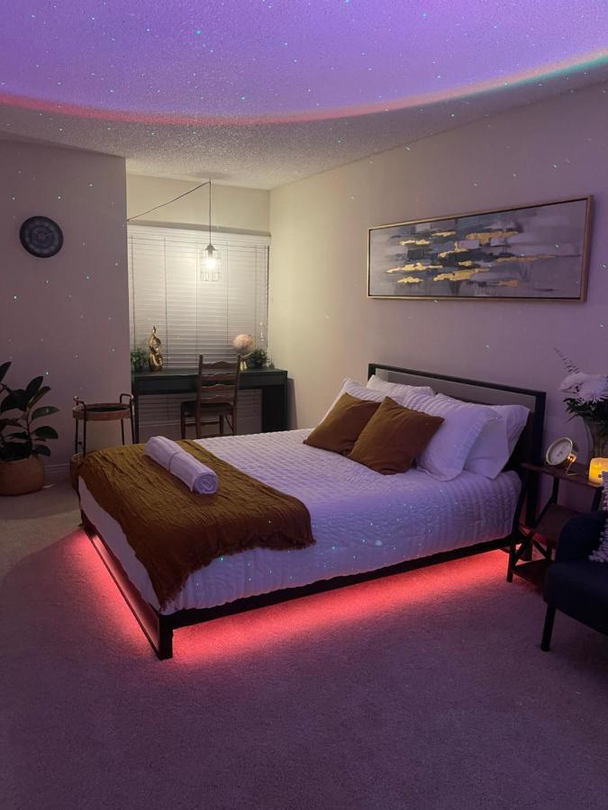 Private & Bathroom In Shared Oceanfront Home, Marina Del Rey Habitación en casa particular *